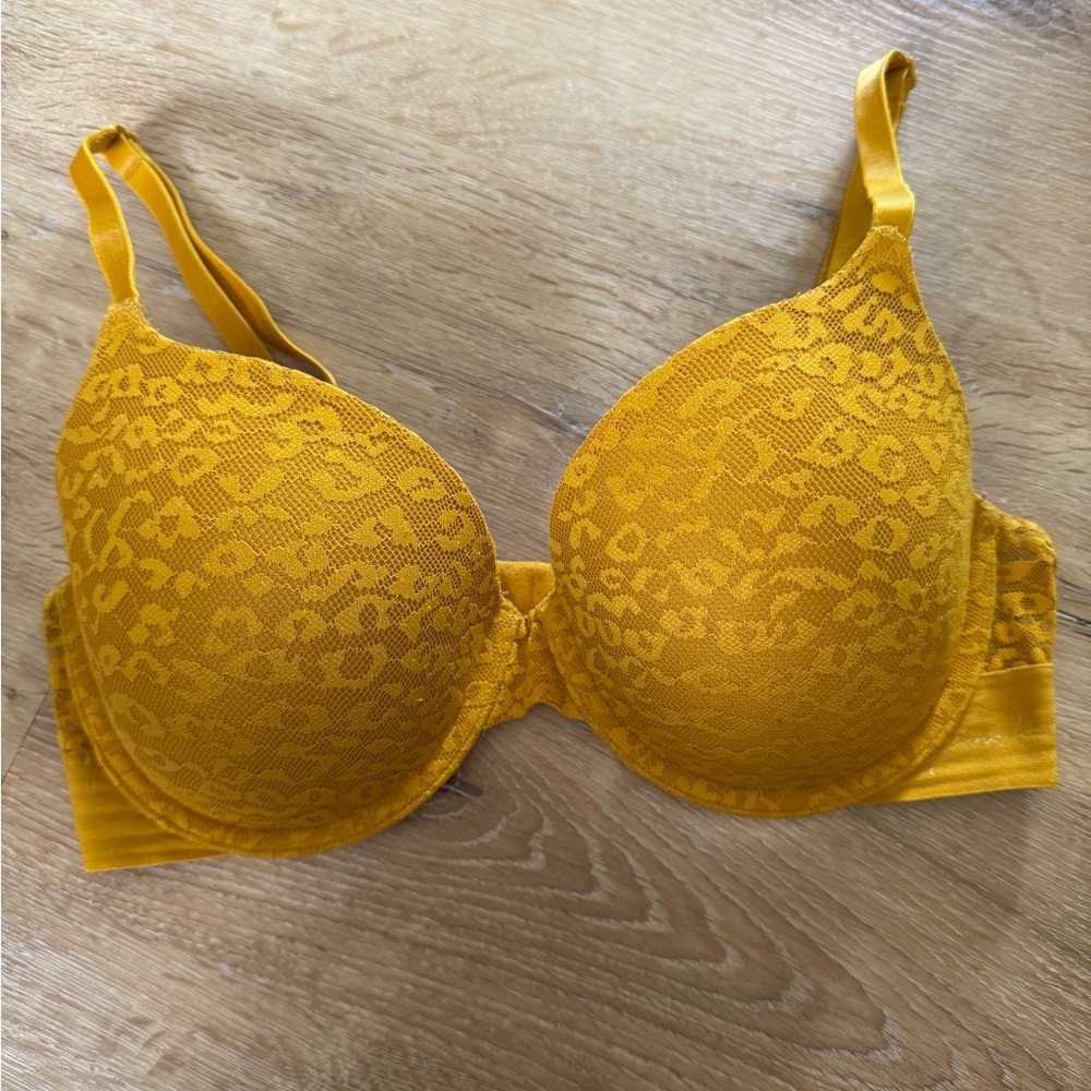 Victoria's Secret Mustard Lace Bra